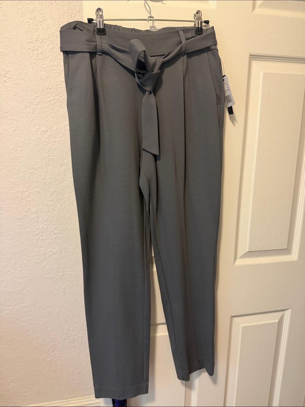 Tie-Waist High-Rise Trousers in Gray